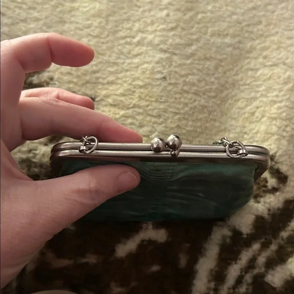Vintage HOBO leather teal wall change purse with chain - Picture 4 of 7